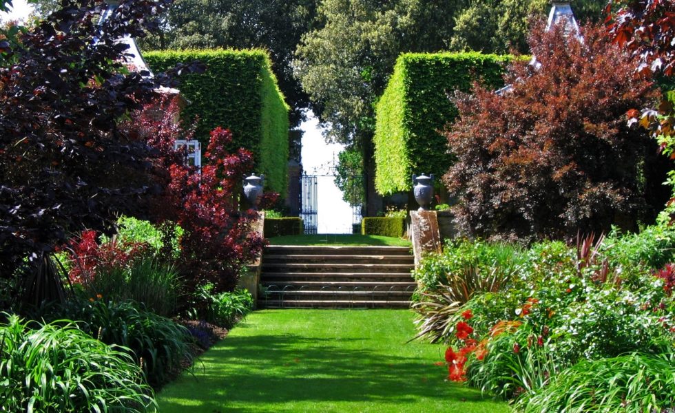 Hidcote Manor Garden in the Cotswolds. Credit JR P_slider3